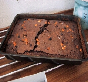 Orange Nøddechokoladekage
